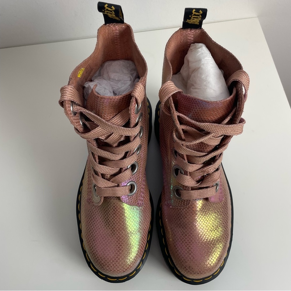Dr Martens Molly Pink Iridescent Leather Platform Boots Women’s US 7 / EU 38 - Picture 3 of 16